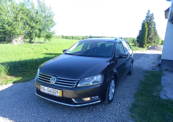 lubelskie Volkswagen Passat cena 33000 przebieg: 291000, rok produkcji 2013 z Ostrowiec Świętokrzyski